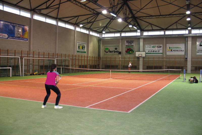 tenis-leczna